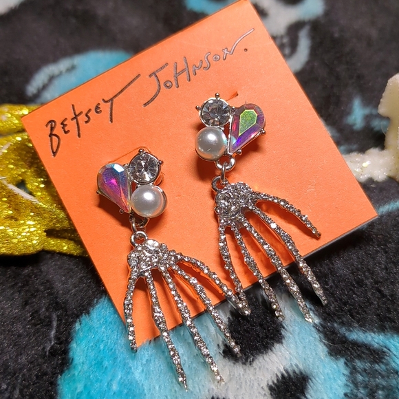 BETSEY JOHNSON BEJEWELED SKELETON WITCH HANDS EARRINGS - Picture 7 of 8